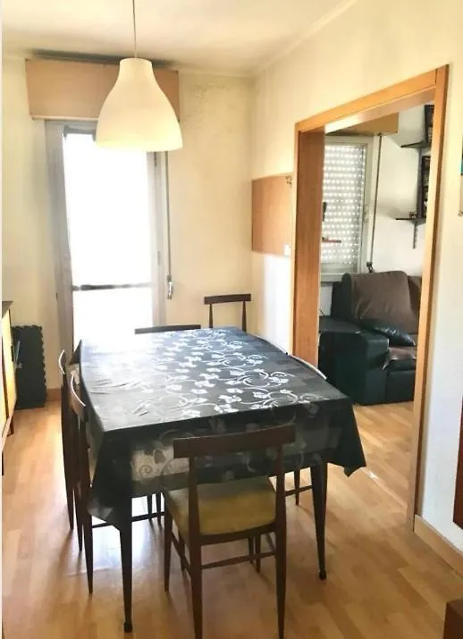 Apartment Lisbon Airport 1 Room 1 Sofabed